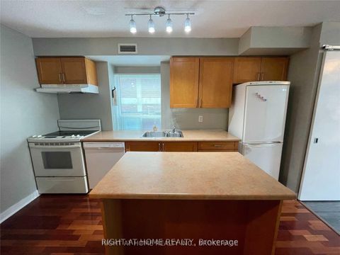 Photo 3 at 501 - 77 Lombard Street, Yonge Corridor, Toronto