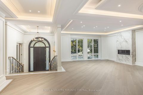 Photo 2 at 47 Danville Drive, Windfields, Toronto