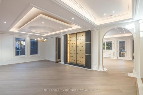 Photo 7 at 47 Danville Drive, Windfields, Toronto