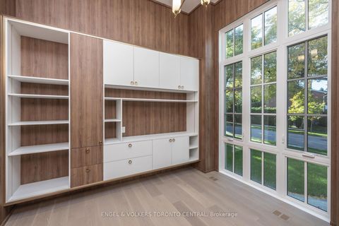 Photo 9 at 47 Danville Drive, Windfields, Toronto