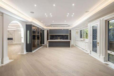 Photo 11 at 47 Danville Drive, Windfields, Toronto