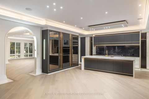 Photo 13 at 47 Danville Drive, Windfields, Toronto