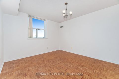 Photo 18 at 309 - 7373 Martin Grove Road, West Woodbridge, Vaughan