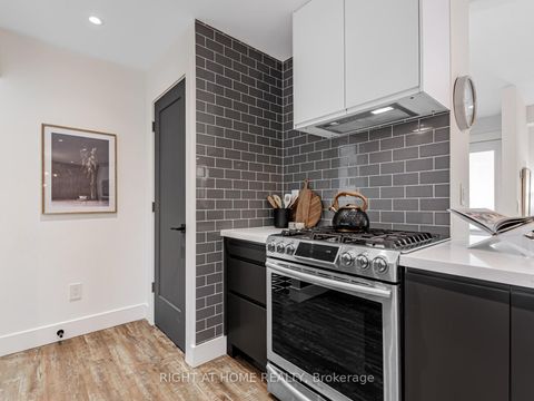 Photo 6 at 43 Kingland Crescent, Don Valley Village, Toronto