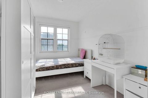 Photo 17 at 24 - 37 Four Winds Drive, York University Heights, Toronto