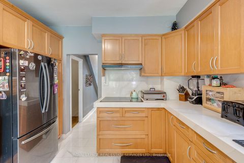 Photo 9 at 10 Follis Avenue, Annex, Toronto