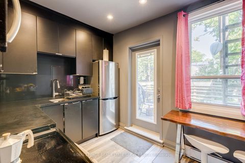 Photo 21 at 10 Follis Avenue, Annex, Toronto