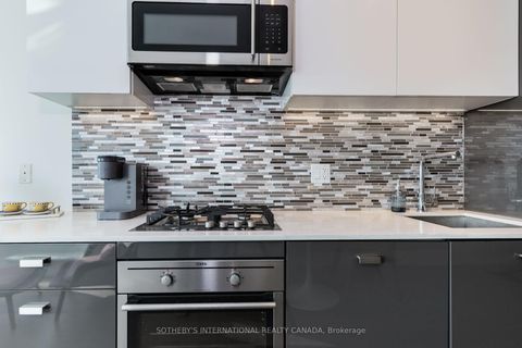 Photo 5 at 707 - 835 St. Clair Avenue W, Wychwood, Toronto