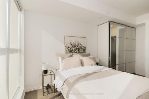 Photo 11 at 707 - 835 St. Clair Avenue W, Wychwood, Toronto
