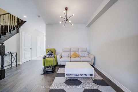 Photo 11 at 119 Windrow Street, Jefferson, Richmond Hill