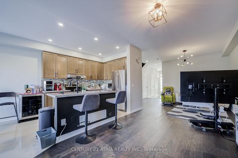 Photo 16 at 119 Windrow Street, Jefferson, Richmond Hill