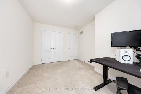 Photo 23 at 29 Bellflower Lane, Oak Ridges Lake Wilcox, Richmond Hill