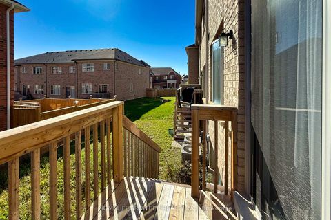 Photo 33 at 29 Bellflower Lane, Oak Ridges Lake Wilcox, Richmond Hill