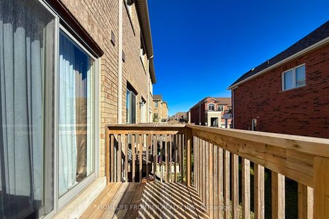 Photo 34 at 29 Bellflower Lane, Oak Ridges Lake Wilcox, Richmond Hill