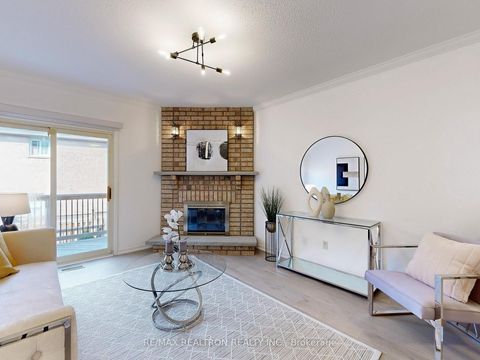 Photo 2 at 9 Cranston Manor Court, Guildwood, Toronto