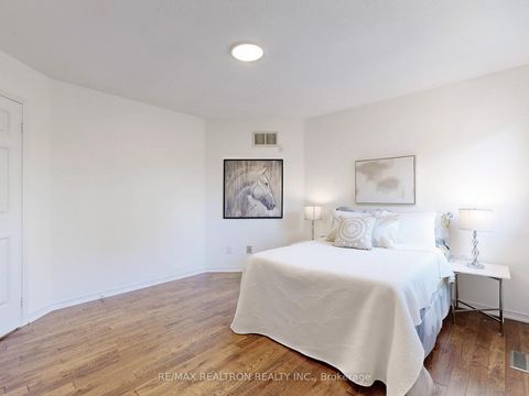 Photo 19 at 9 Cranston Manor Court, Guildwood, Toronto