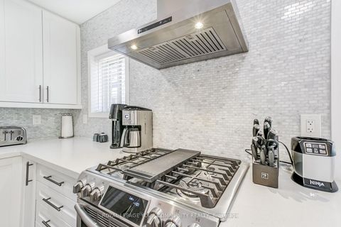 Photo 7 at 93 Gair Drive, Alderwood, Toronto