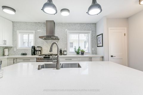 Photo 10 at 93 Gair Drive, Alderwood, Toronto