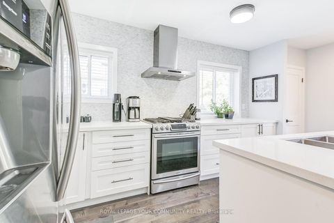 Photo 12 at 93 Gair Drive, Alderwood, Toronto