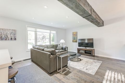 Photo 13 at 93 Gair Drive, Alderwood, Toronto