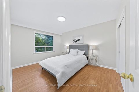 Photo 22 at 65 Glenmanor Drive, CO Central, Oakville