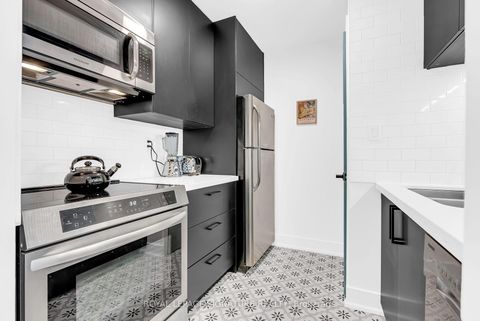 Photo 16 at 155 - 24 Southport Street, Swansea, Toronto