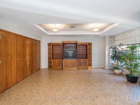 Photo 30 at 202 - 2506 Rutherford Road, Maple, Vaughan