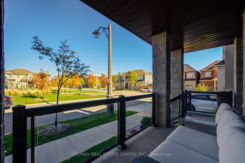 Photo 2 at 3268 Cloise Way, GO Glenorchy, Oakville