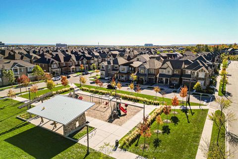 Photo 6 at 3268 Cloise Way, GO Glenorchy, Oakville