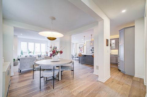 Photo 11 at 3268 Cloise Way, GO Glenorchy, Oakville