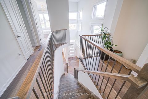 Photo 28 at 3268 Cloise Way, GO Glenorchy, Oakville