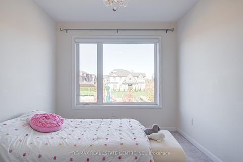 Photo 29 at 3268 Cloise Way, GO Glenorchy, Oakville