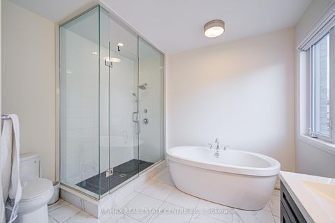 Photo 35 at 3268 Cloise Way, GO Glenorchy, Oakville