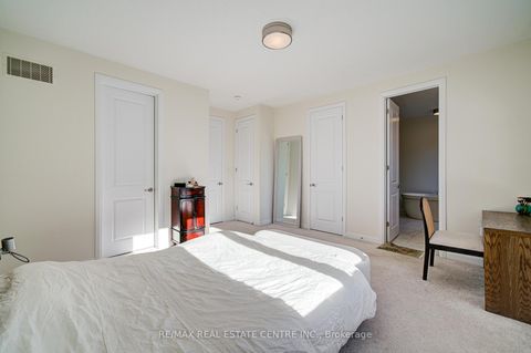 Photo 37 at 3268 Cloise Way, GO Glenorchy, Oakville