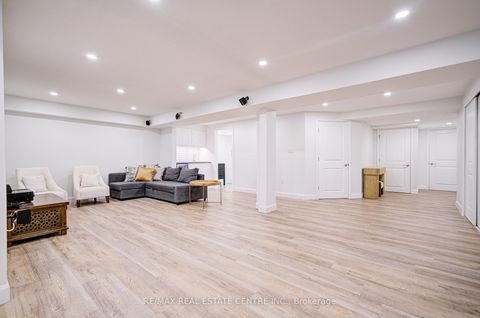 Photo 44 at 3268 Cloise Way, GO Glenorchy, Oakville