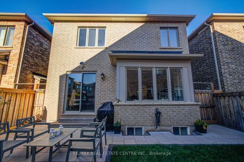 Photo 49 at 3268 Cloise Way, GO Glenorchy, Oakville