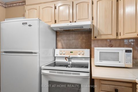 Photo 12 at 254 Richard Clark Drive, CFB, Toronto Photo 12 at 254 Richard Clark Drive, CFB, Toronto