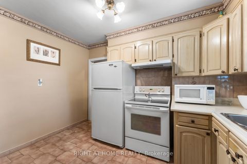 Photo 13 at 254 Richard Clark Drive, CFB, Toronto