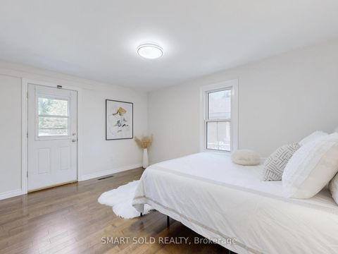 Photo 17 at 1051 Janette Street, Leslie Valley, Newmarket