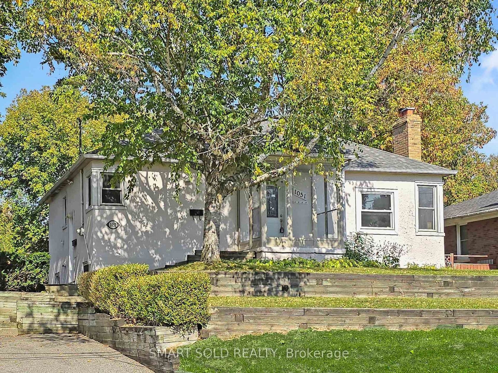 1051 Janette Street, Leslie Valley, Newmarket photo number 2