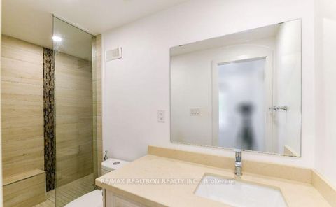 Photo 12 at 68 Devondale Avenue, Newtonbrook West, Toronto
