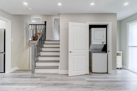 Photo 4 at 46 Bowerbank Drive, Newtonbrook East, Toronto