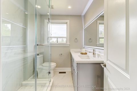 Photo 11 at 46 Bowerbank Drive, Newtonbrook East, Toronto