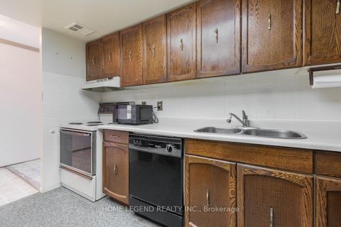 Photo 6 at PH09 - 275 Bamburgh Circle, Steeles, Toronto