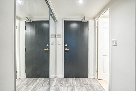 Photo 6 at 318 - 230 King Street E, Moss Park, Toronto