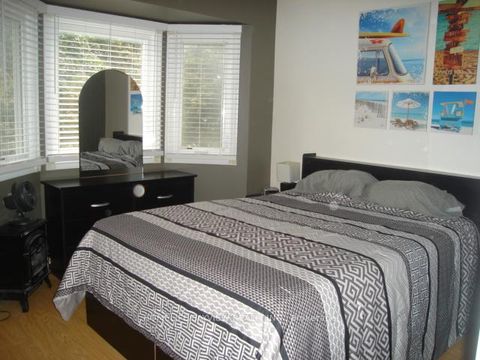 Photo 14 at 999 Anna Maria Avenue, Alcona, Innisfil