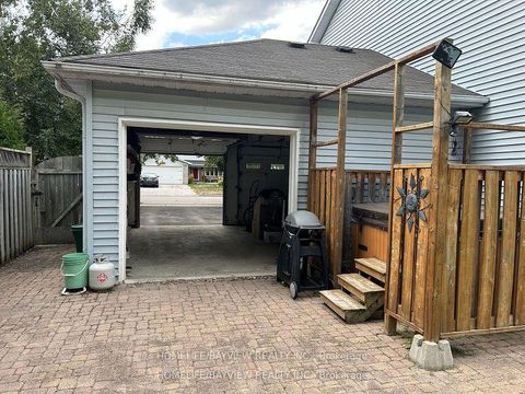 Photo 29 at 999 Anna Maria Avenue, Alcona, Innisfil