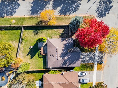 Photo 2 at 1967 Annecca Street, Alcona, Innisfil