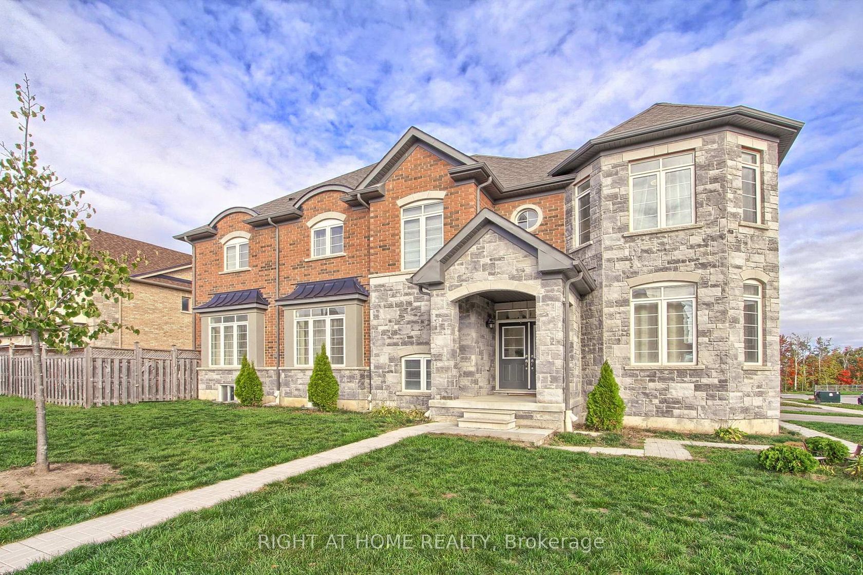 2236 Lozenby Street, Alcona, Innisfil photo number 2