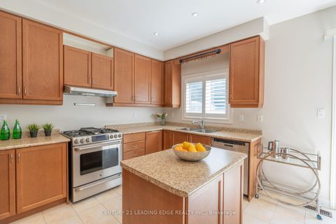 Photo 9 at 1163 Stuffles Crescent, Wyndham, Newmarket